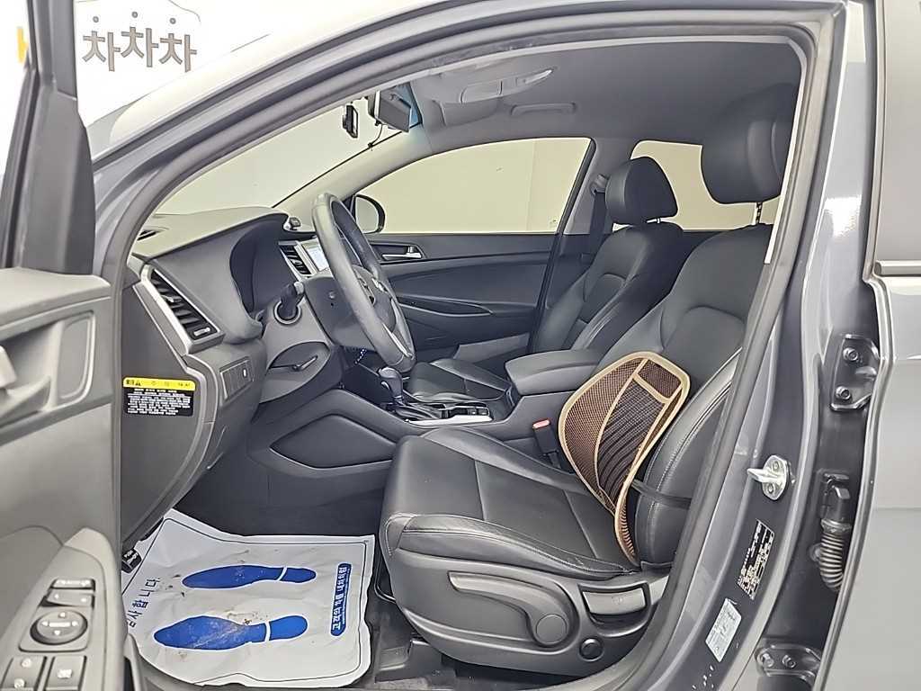 HYUNDAI Tucson - Vista 11