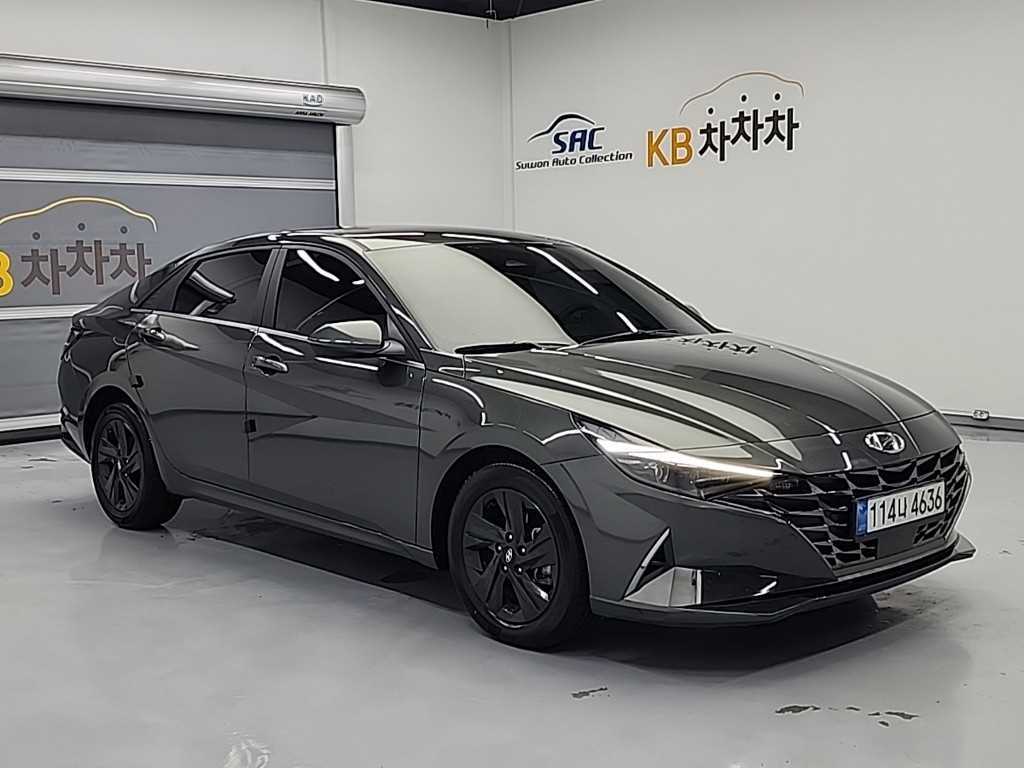 HYUNDAI Avante - Vista 4