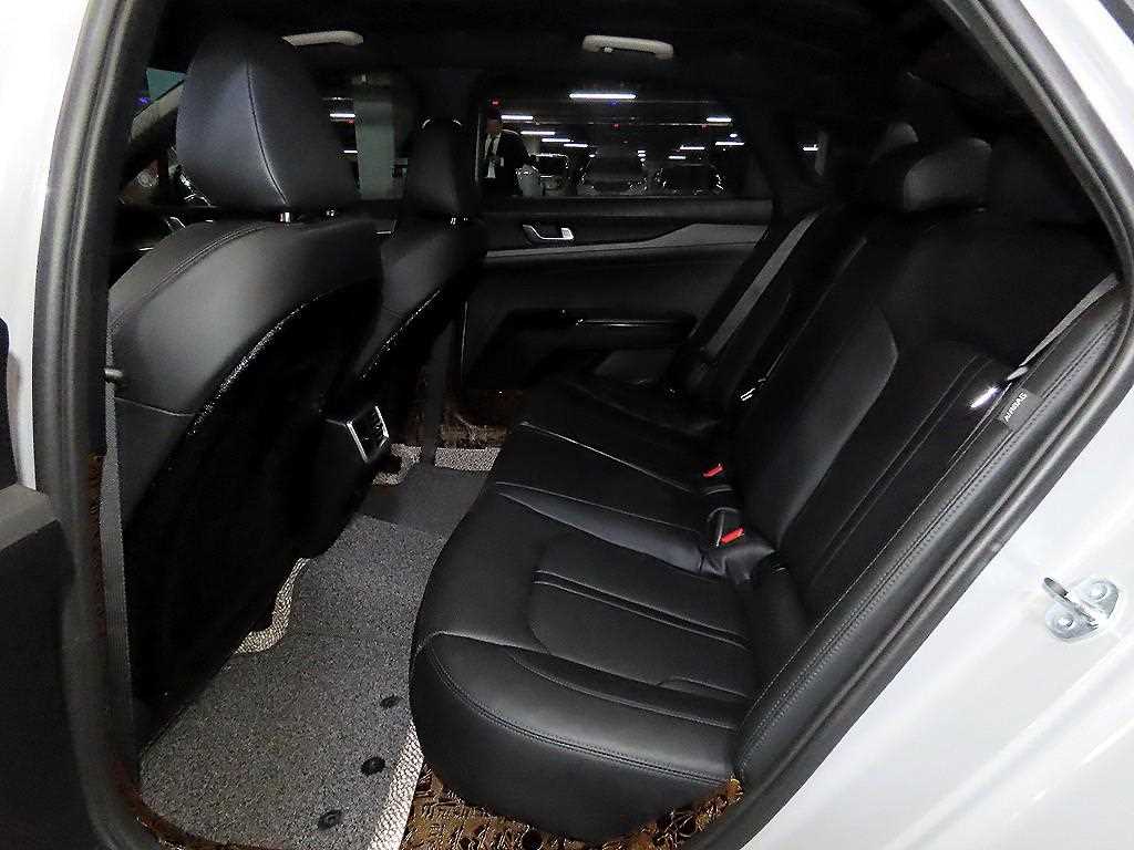 KIA K5 - Vista 7