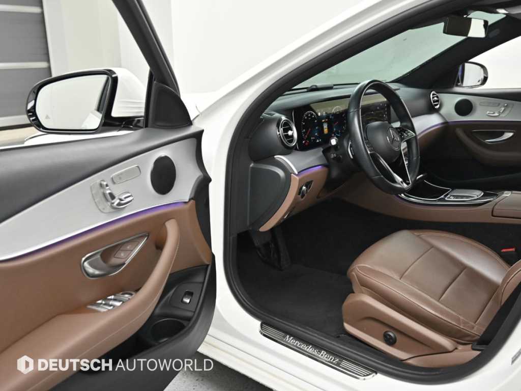 Mercedes Benz E class - Vista 11