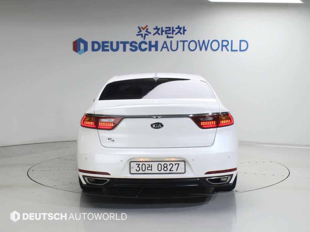KIA K7 - Vista 4