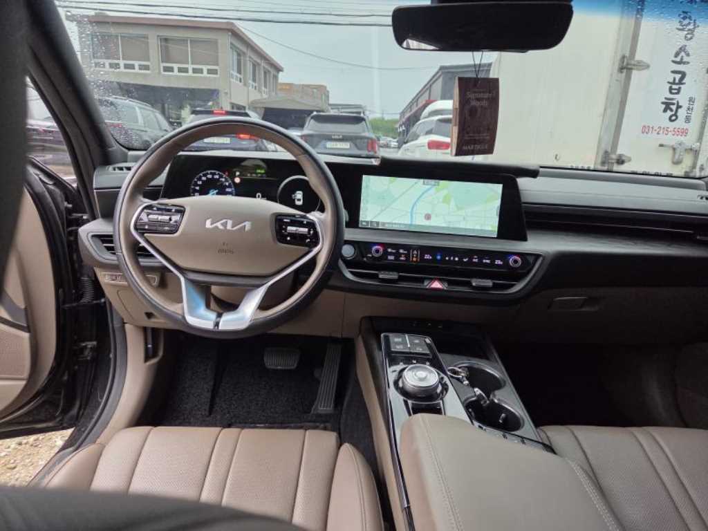 KIA K8 - Vista 8