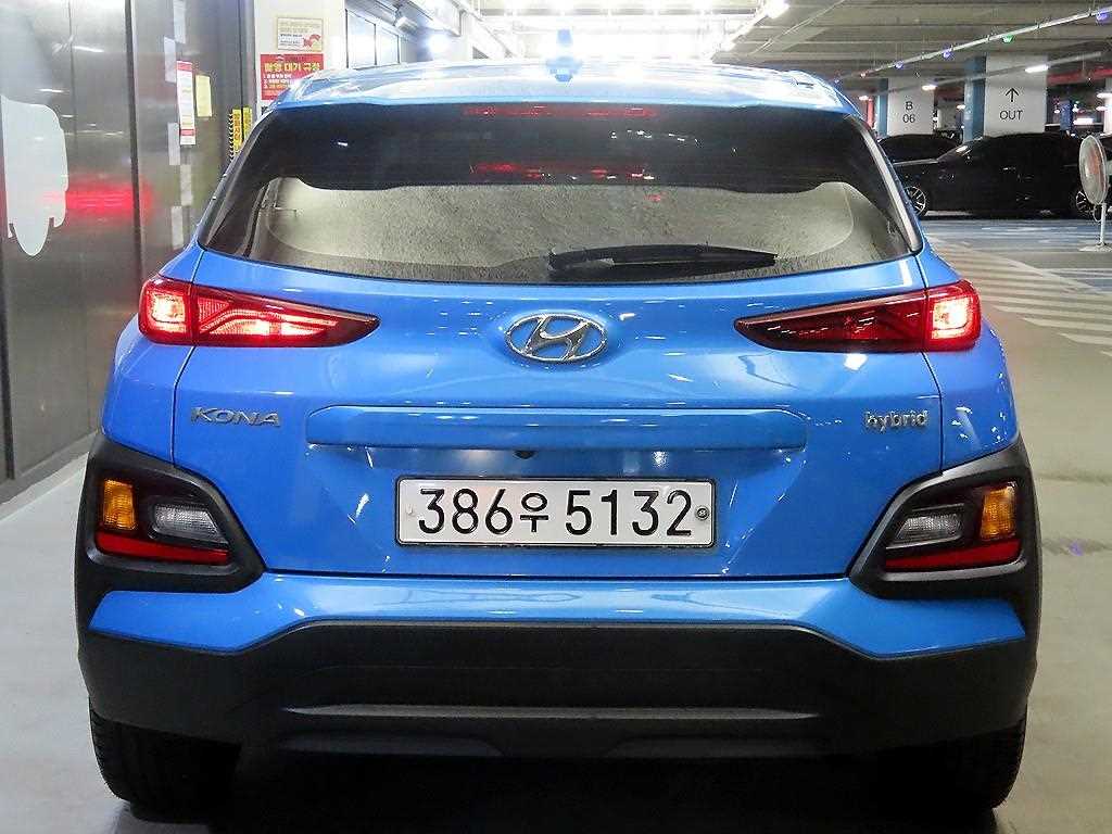 HYUNDAI Kona - Vista 5