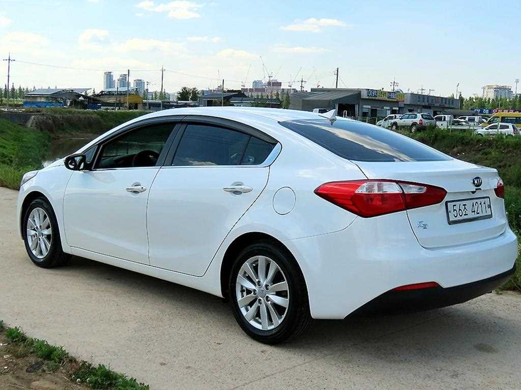 KIA K3 - Vista 3