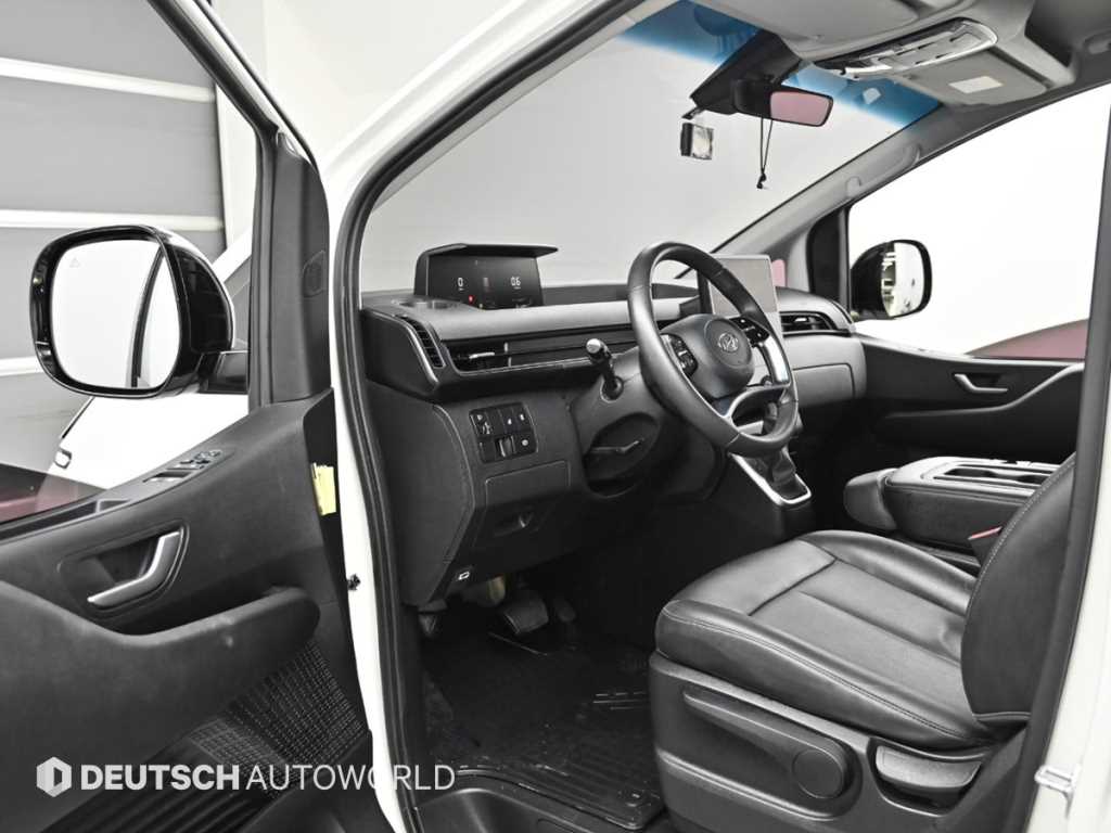 HYUNDAI Staria - Vista 11
