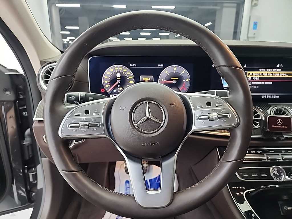 Mercedes Benz CLS Class - Vista 9