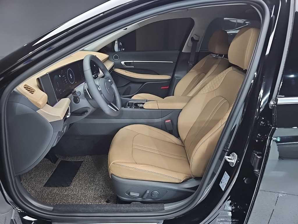 HYUNDAI Sonata - Vista 11