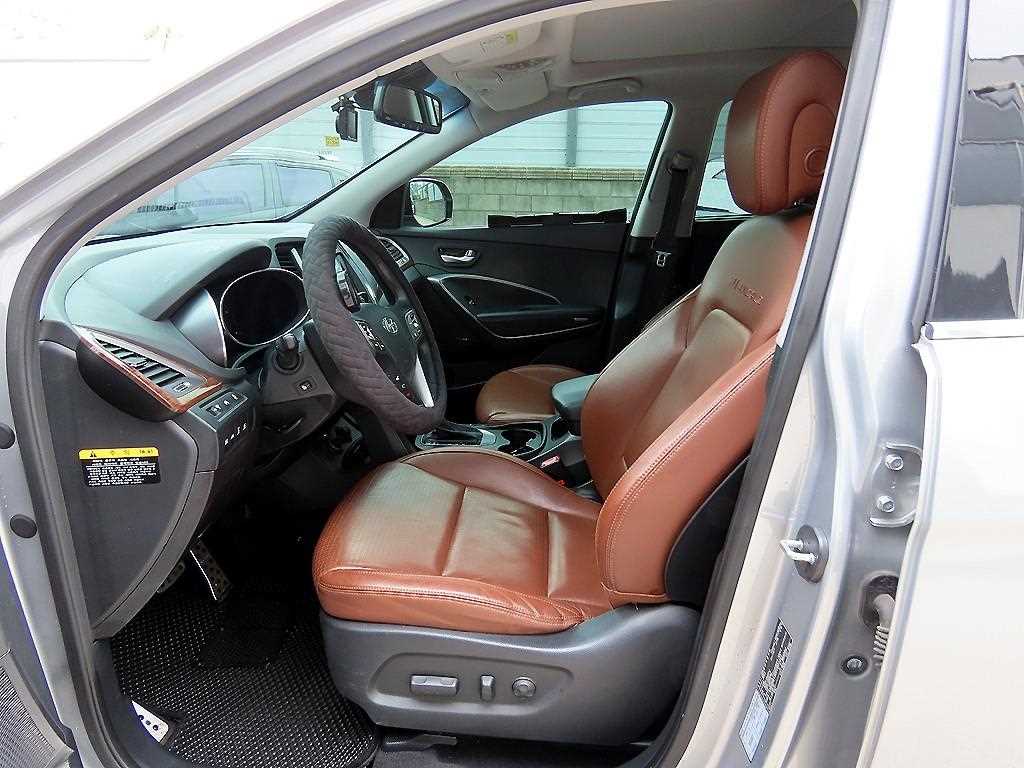 HYUNDAI Maxcruz - Vista 5
