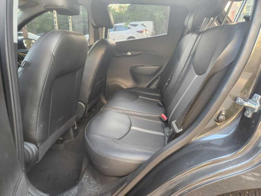 Chevrolet Spark - Vista 12