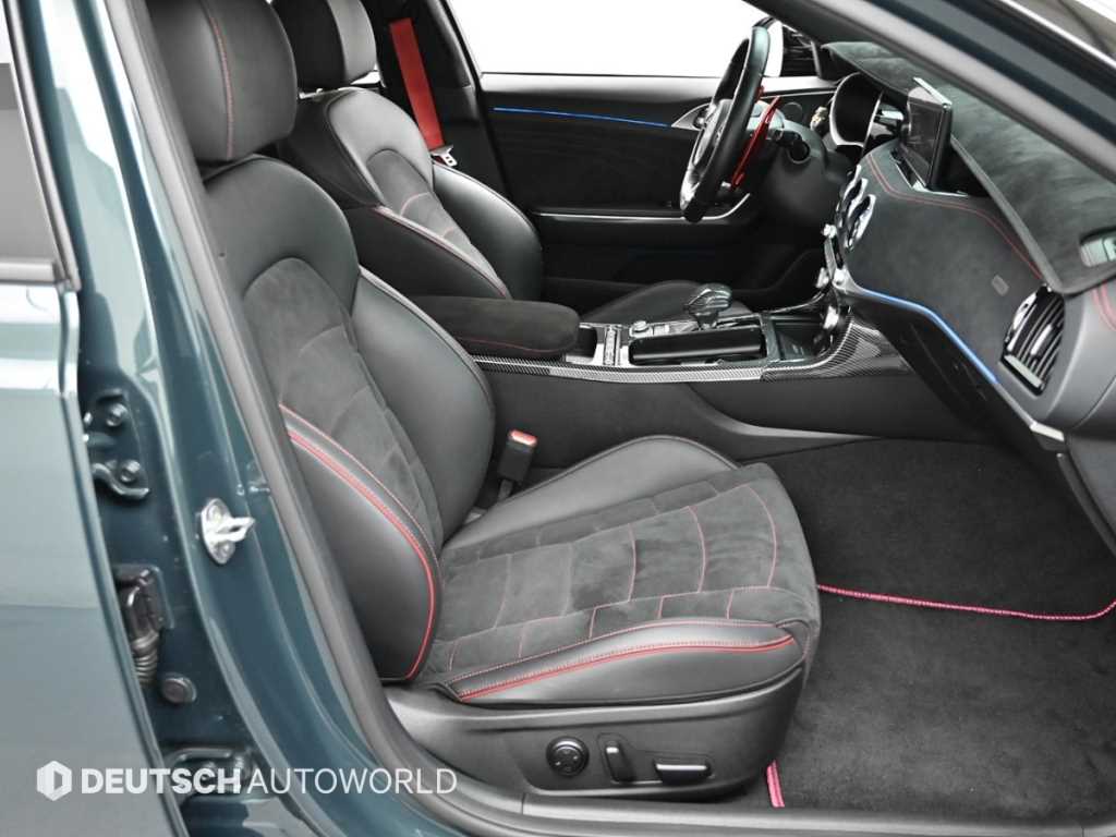 KIA Stinger - Vista 10