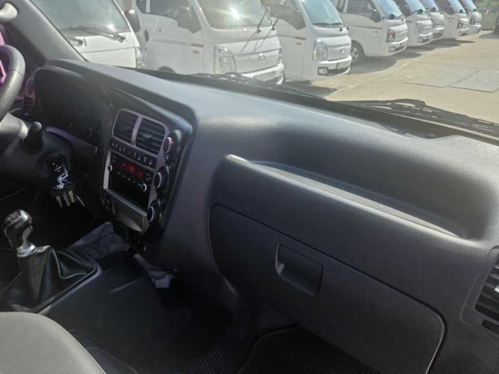 Small Truck Top_Wingbody 2018 Blanco - Importación desde Corea - HF Imports Iquique - Foto 18