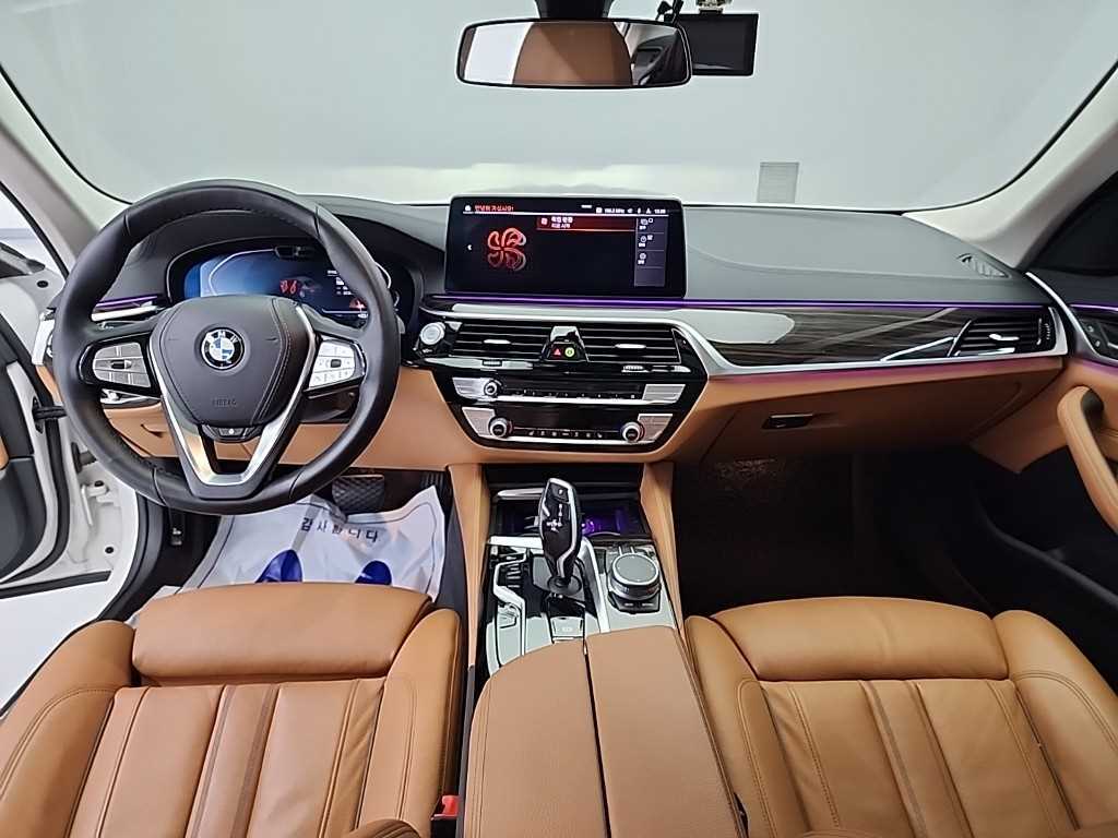 BMW 5 Series - Vista 7