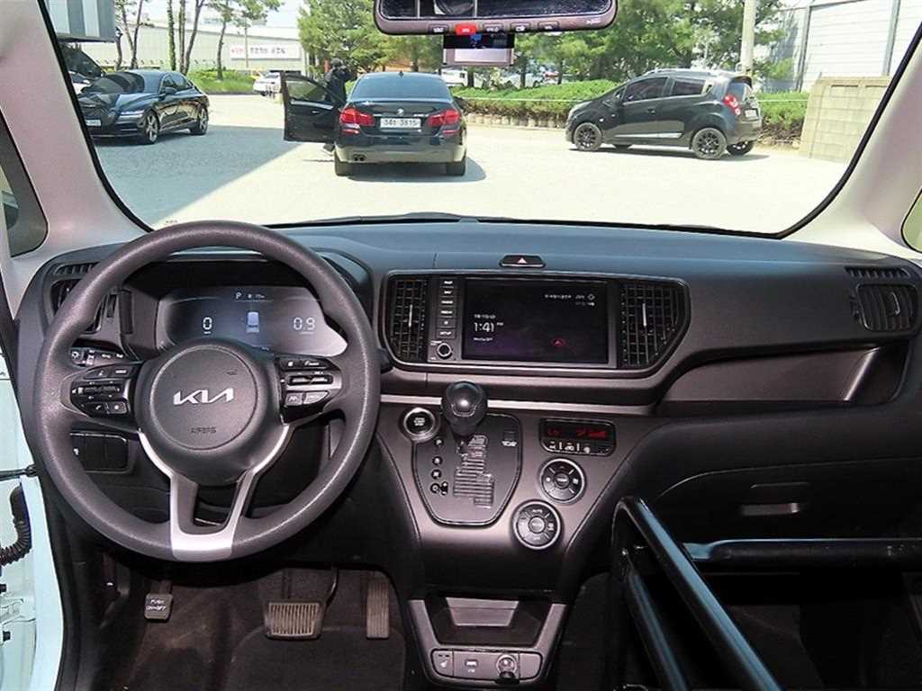 KIA Ray - Vista 7