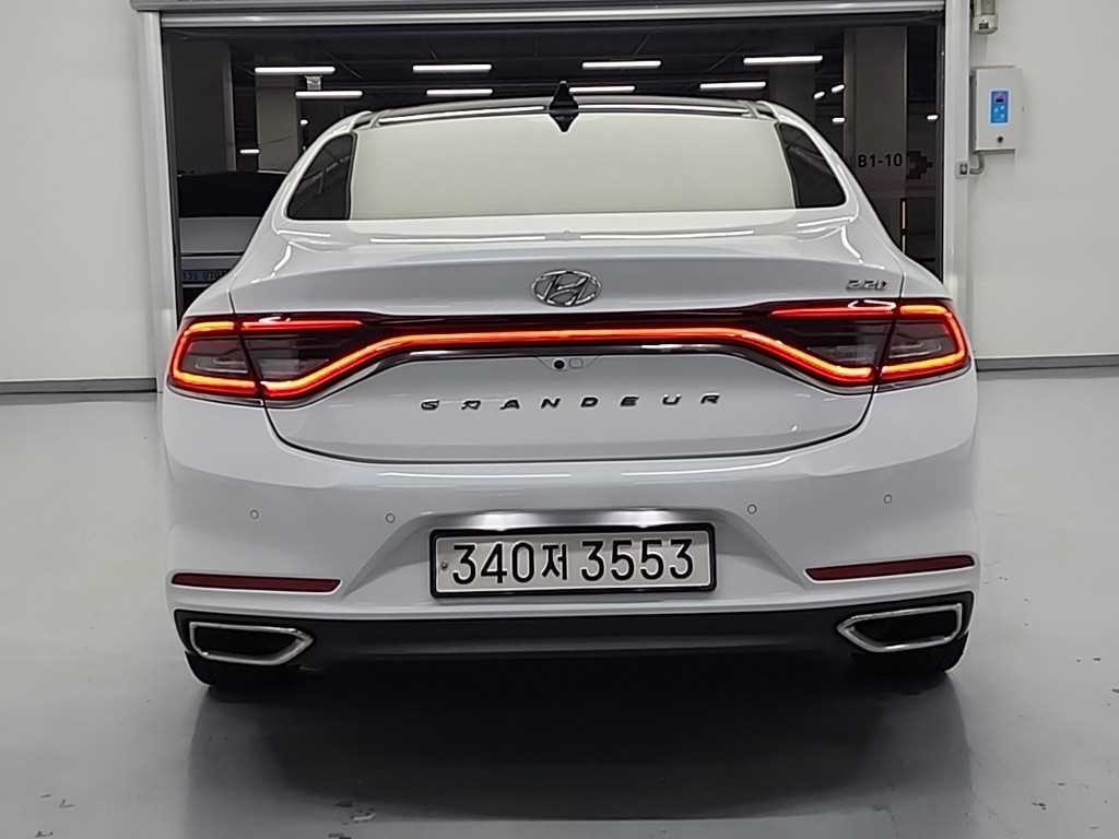 HYUNDAI Grandeur - Vista 4