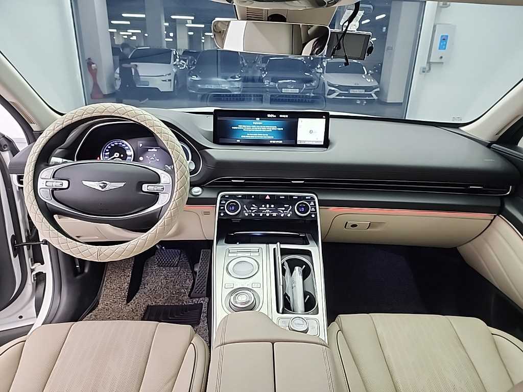 Genesis GV80 - Vista 7