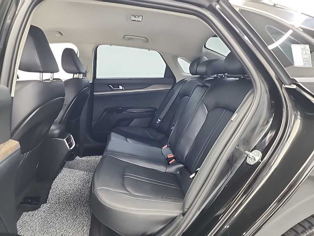 KIA K5 - Vista 12