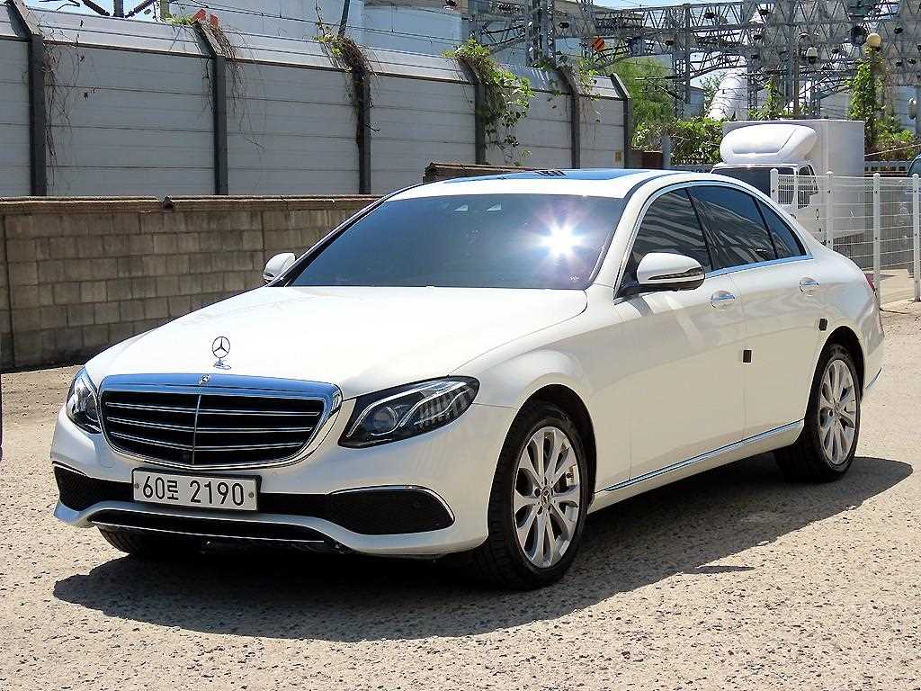 Mercedes Benz E class - Vista 2