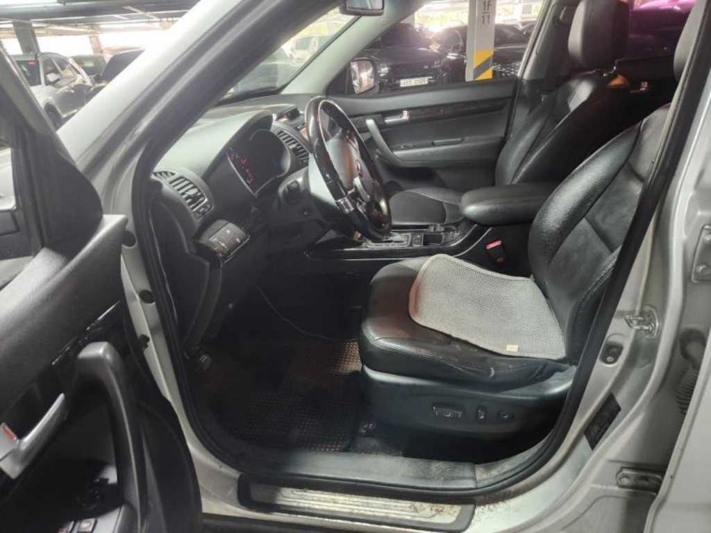 KIA Sorento - Vista 9