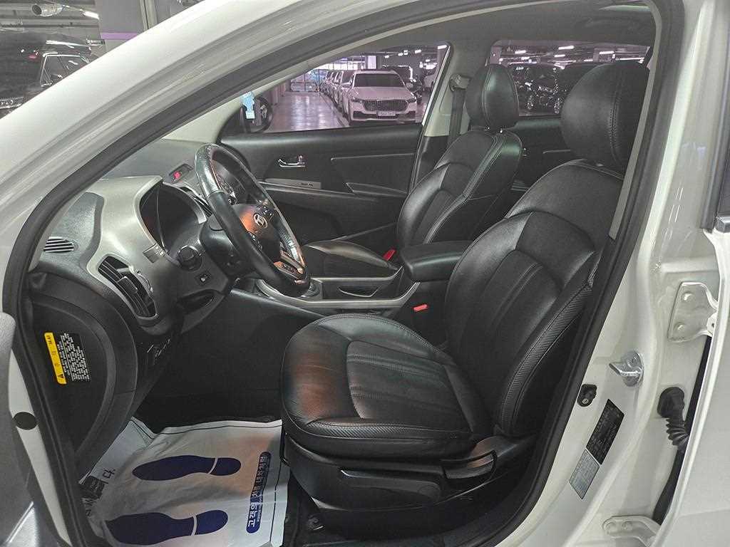 KIA Sportage - Vista 5