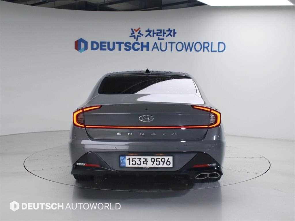 HYUNDAI Sonata - Vista 4