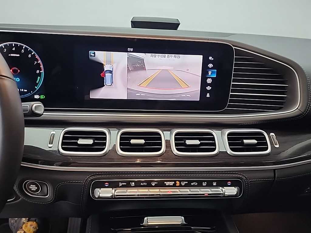 Mercedes Benz GLE Class - Vista 10