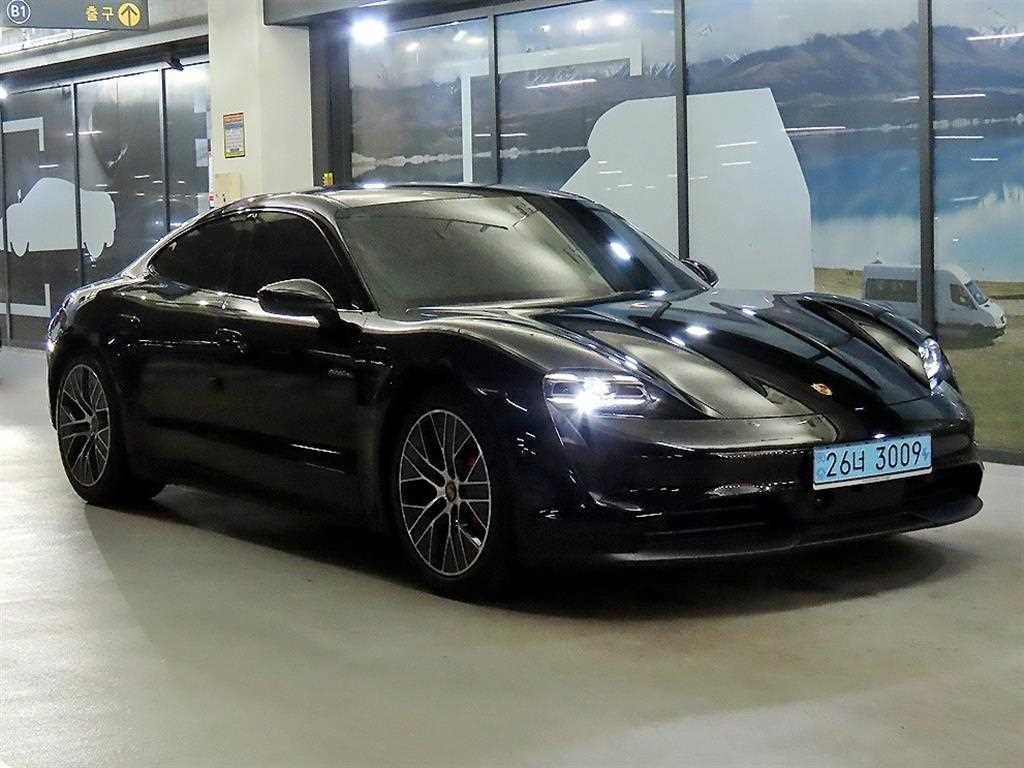 Porsche Taycan 2022 Negro - Importación desde Corea - HF Imports Iquique - Foto 1