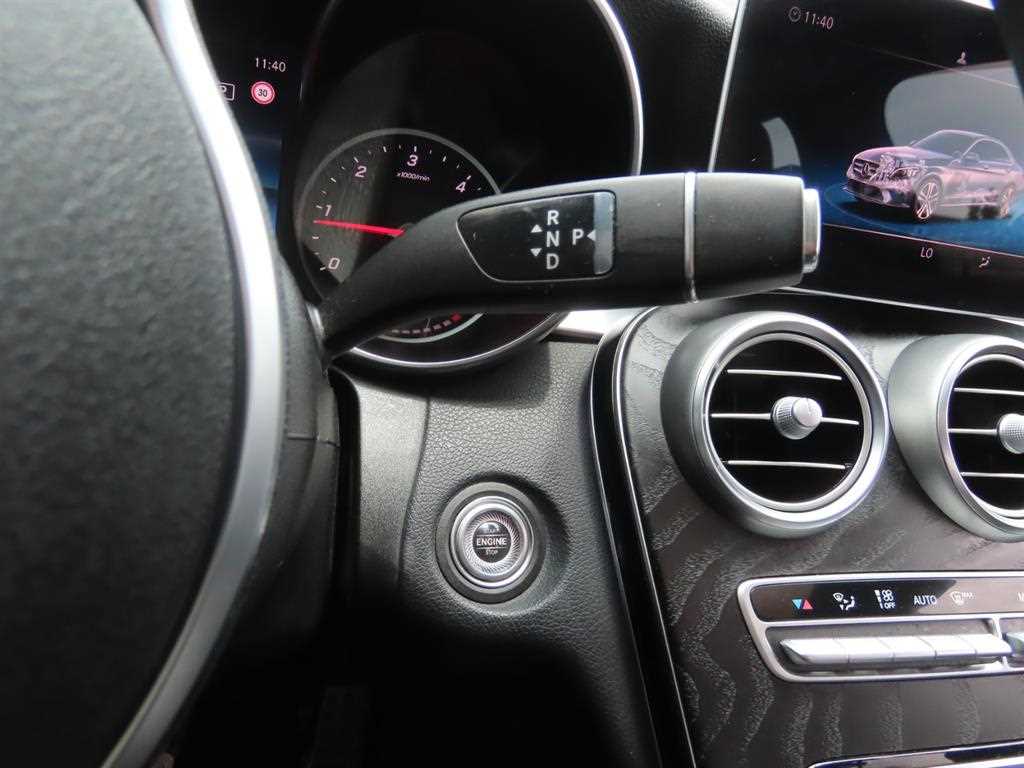 Mercedes Benz C Class 2019 Blanco - Importación desde Corea - HF Imports Iquique - Foto 14