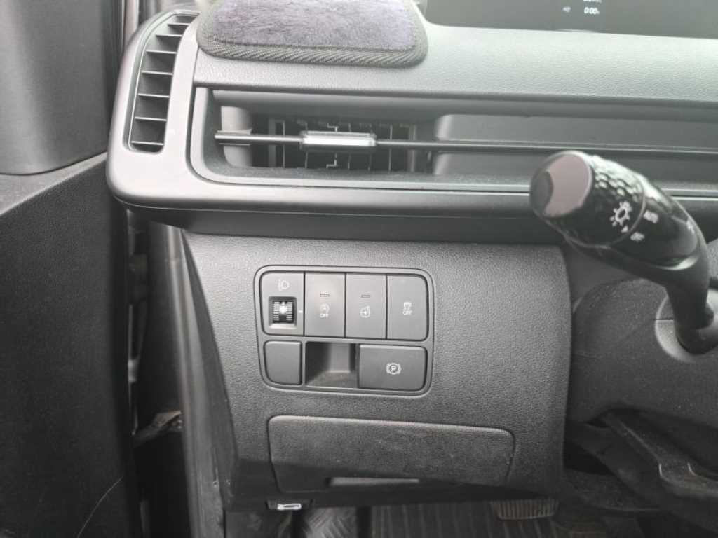 HYUNDAI Staria - Vista 8