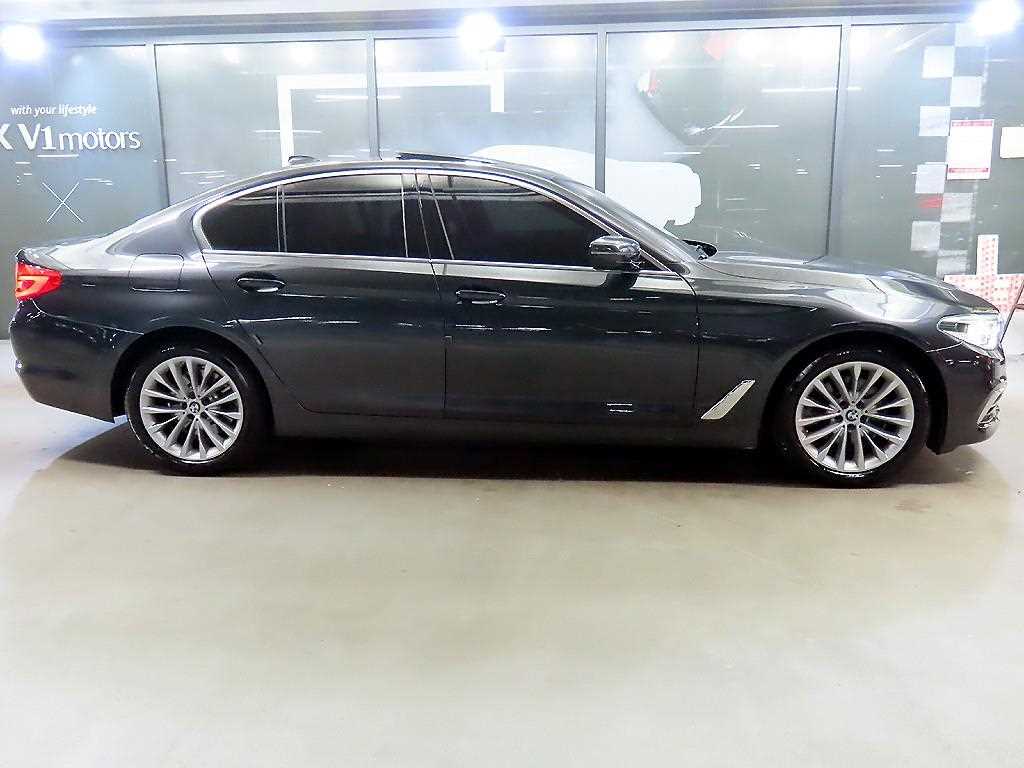 BMW 5 Series - Vista 3