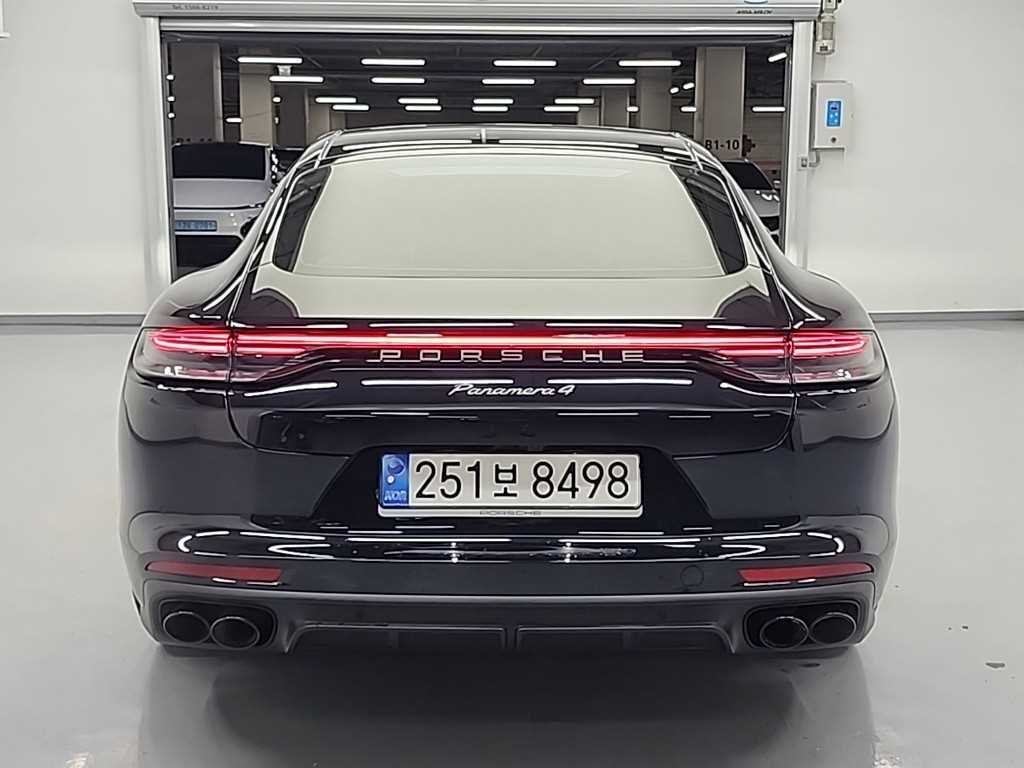 Porsche Panamera - Vista 3