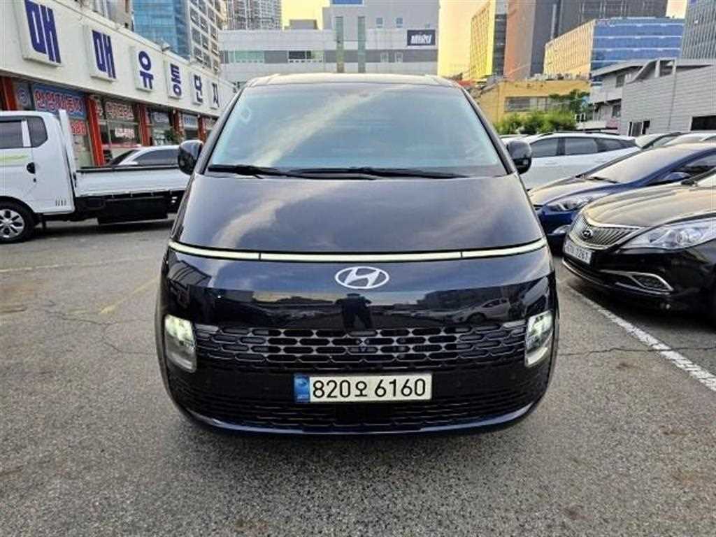 HYUNDAI Staria - Vista 2
