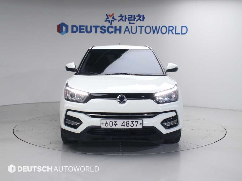 Ssangyong Tivoli - Vista 3