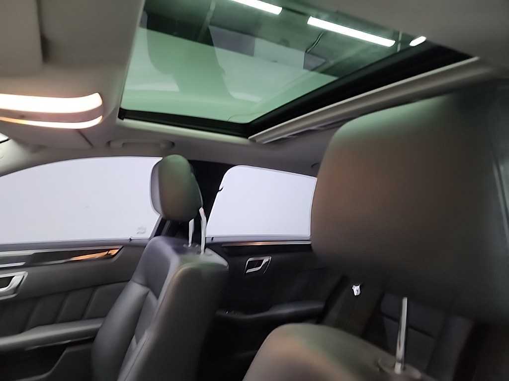 Mercedes Benz E class 2013 Plateado - Importación desde Corea - HF Imports Iquique - Foto 15