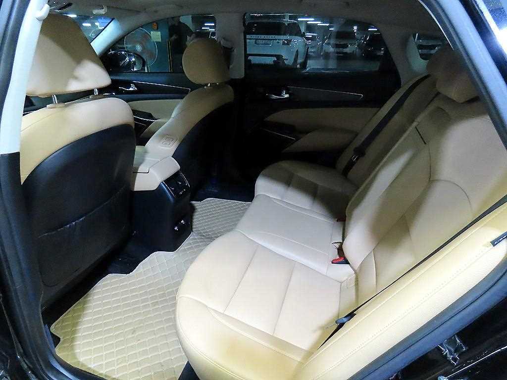 KIA K7 - Vista 7