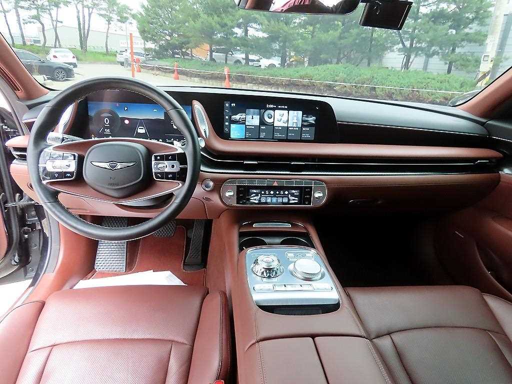 Genesis G90 - Vista 7