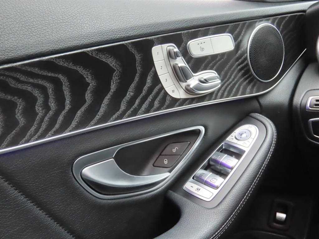 Mercedes Benz C Class - Vista 12