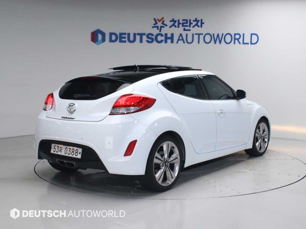 HYUNDAI Veloster - Vista 2