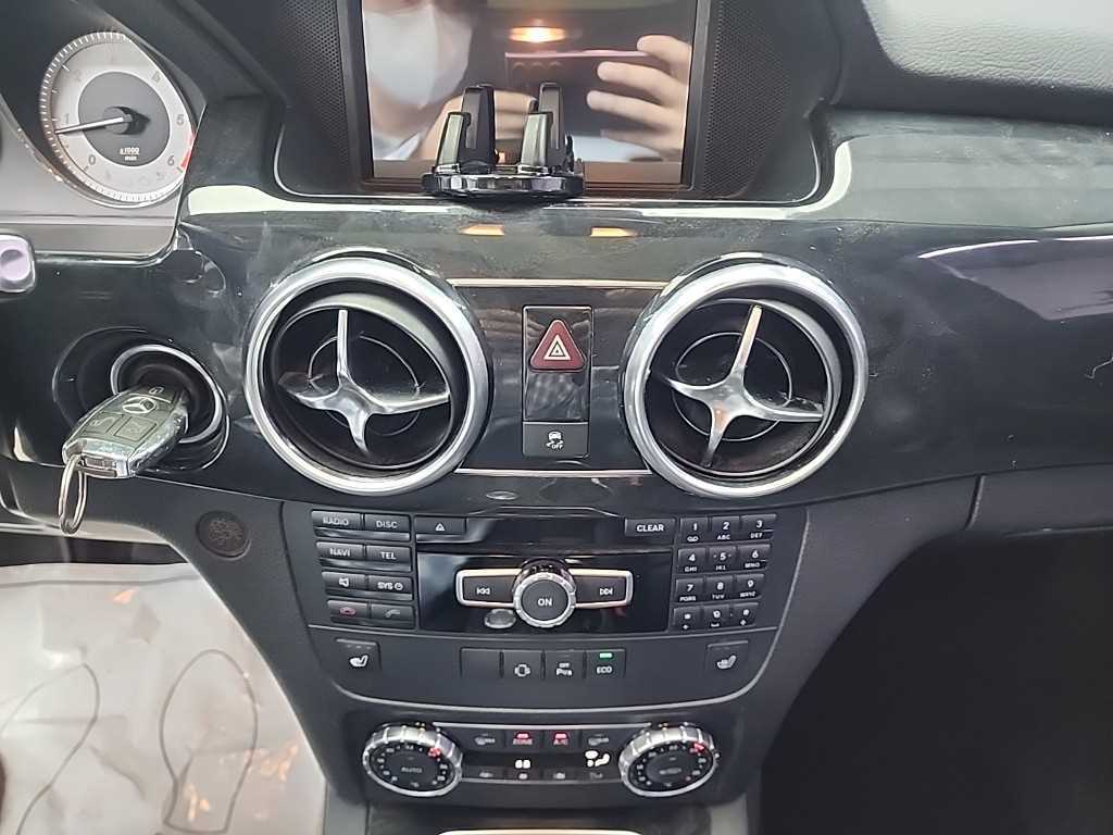 Mercedes Benz GLK Class - Vista 10