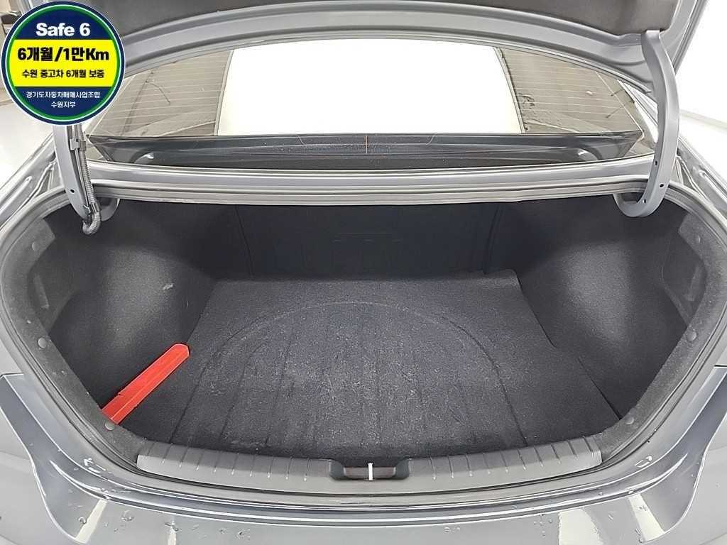HYUNDAI Avante 2017 Gris - Importación desde Corea - HF Imports Iquique - Foto 16