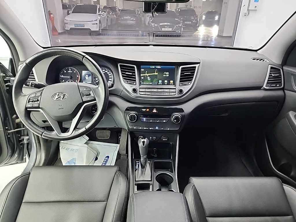 HYUNDAI Tucson - Vista 7