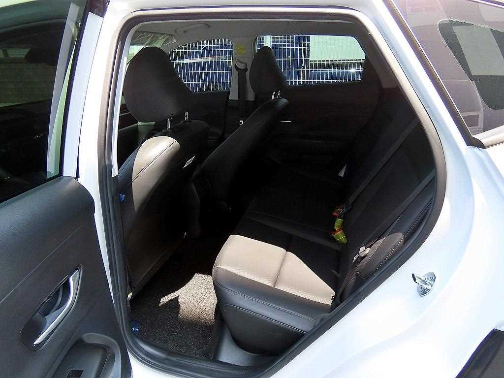 HYUNDAI Kona - Vista 6
