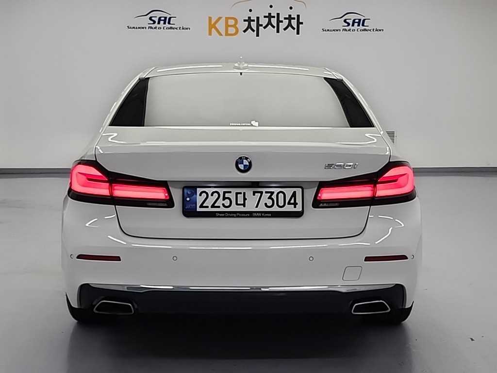 BMW 5 Series - Vista 3