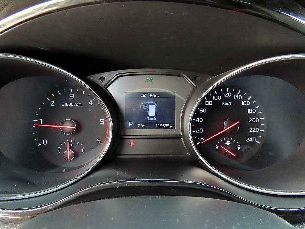 KIA Carnival - Vista 10