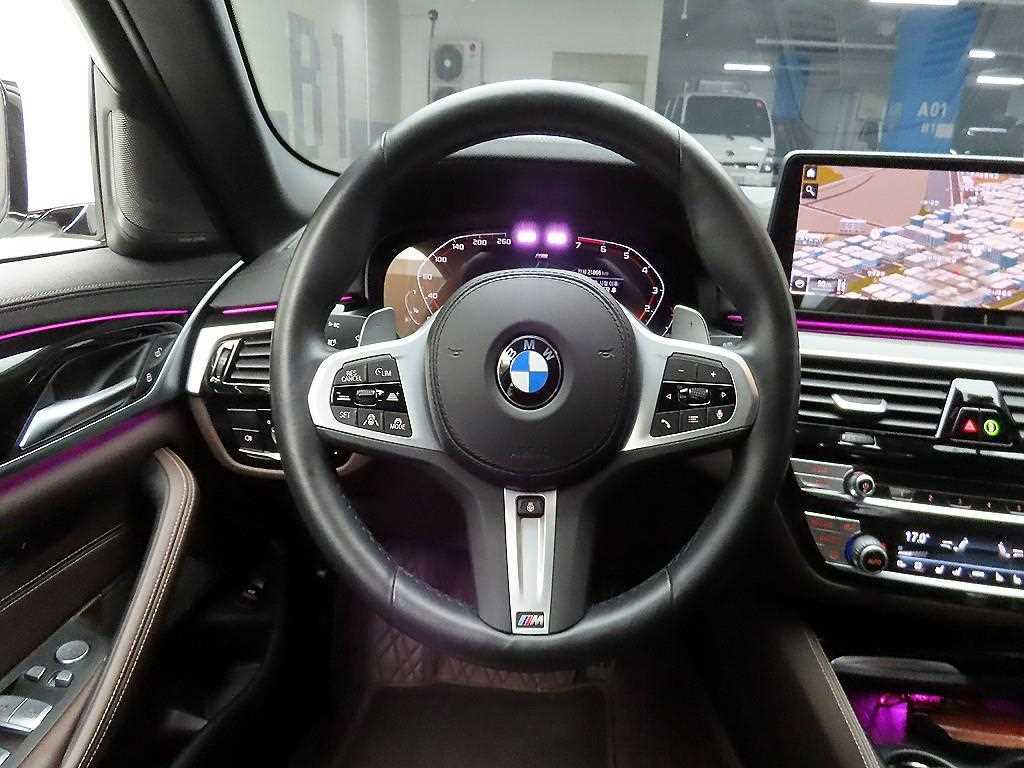 BMW 5 Series - Vista 7