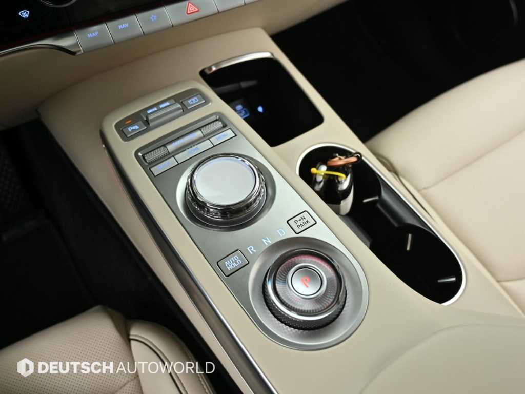 Genesis GV70 - Vista 9
