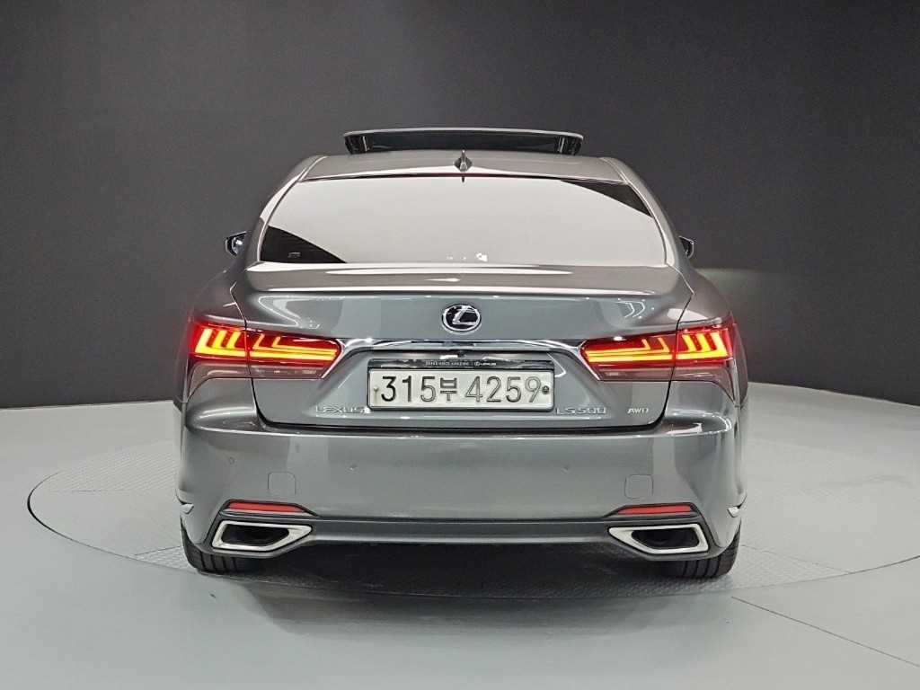 Lexus LS - Vista 3