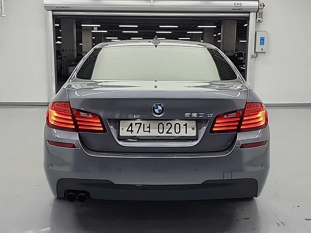 BMW 5 Series - Vista 3