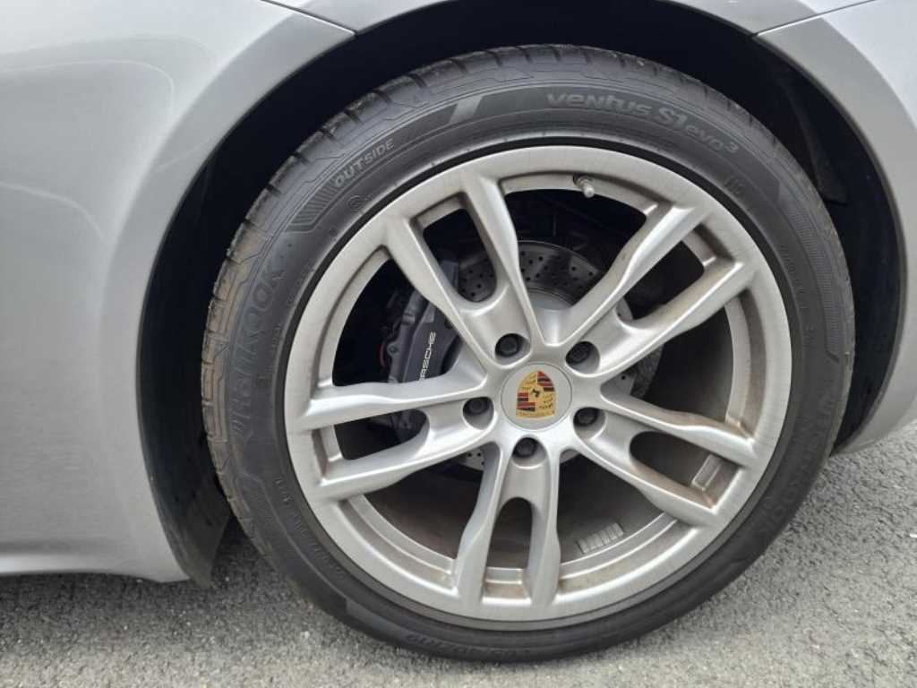 Porsche 718 - Vista 3