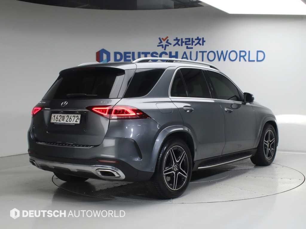 Mercedes Benz GLE Class - Vista 2