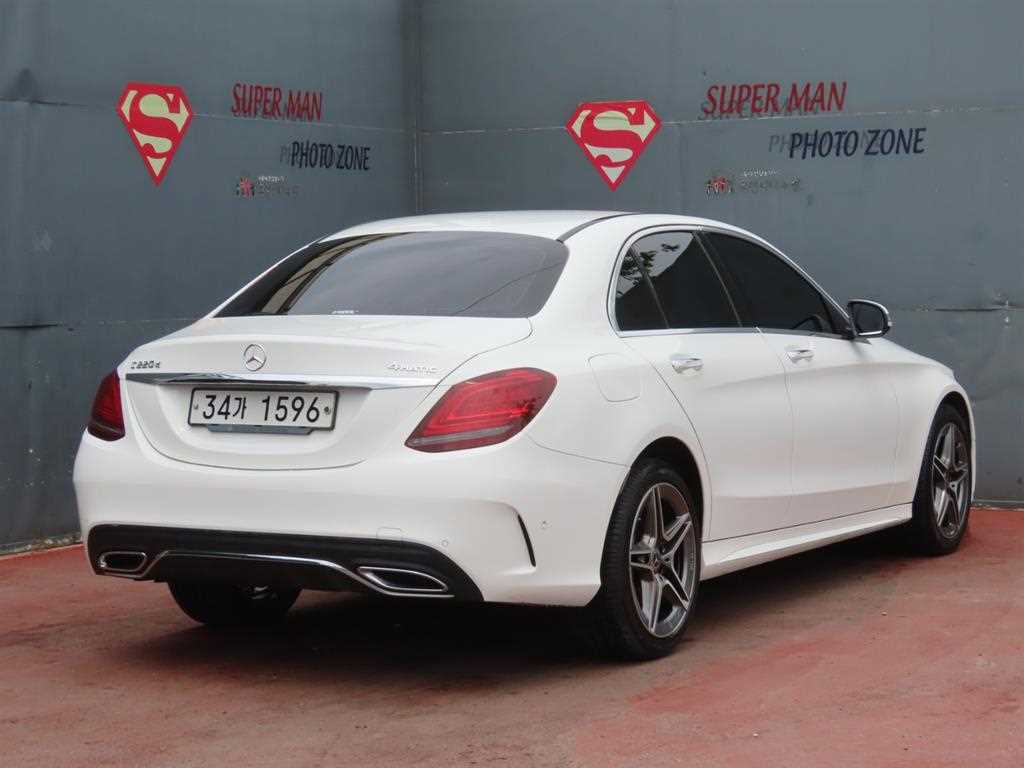 Mercedes Benz C Class - Vista 3